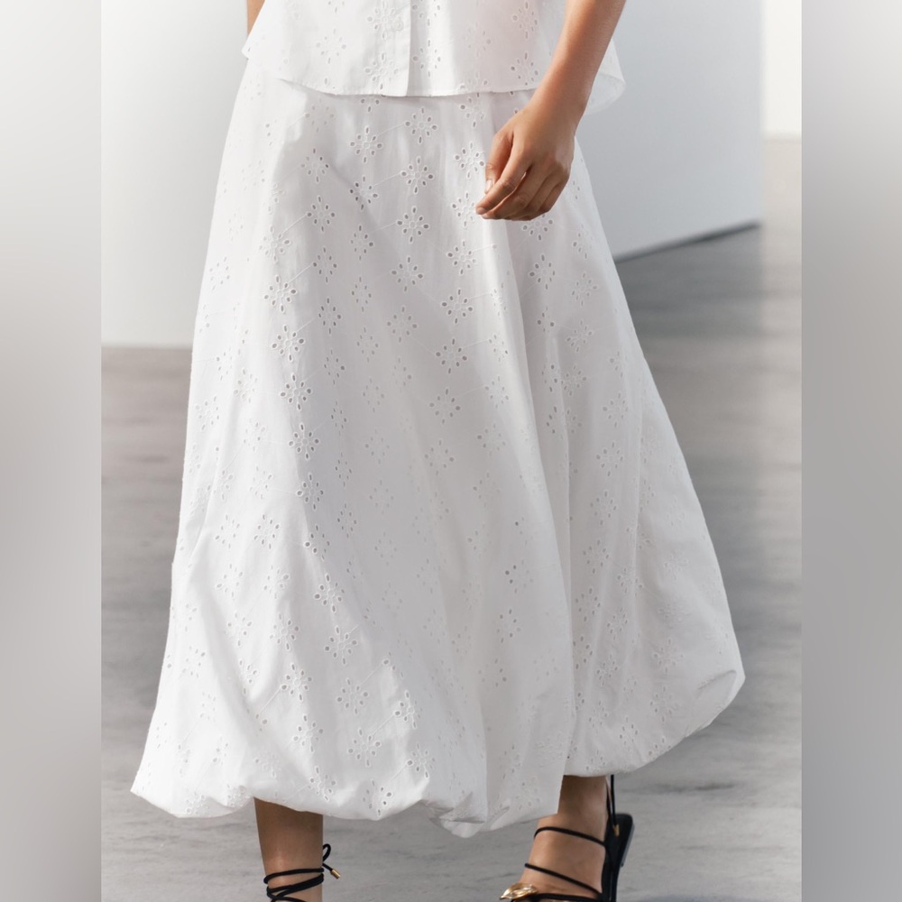 Zara white voluminous skirt with cutwork embroidery